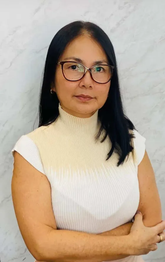 Adriana Mary Takaki, equipe do IBT Psicanálise